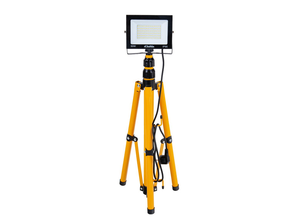 LED-schijnwerper 50W met een telescopische constructiedriepoot – neutrale witte kleur 4500K