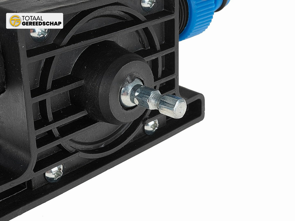 Drill powered pump with 3m hose