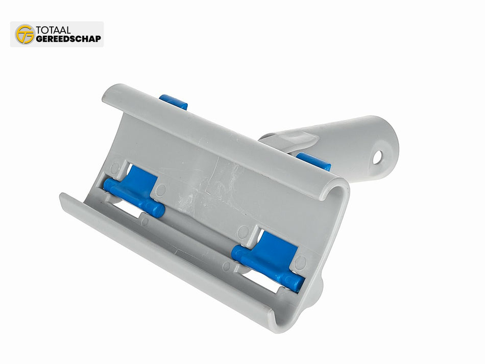Handle for drywall smoothing blade