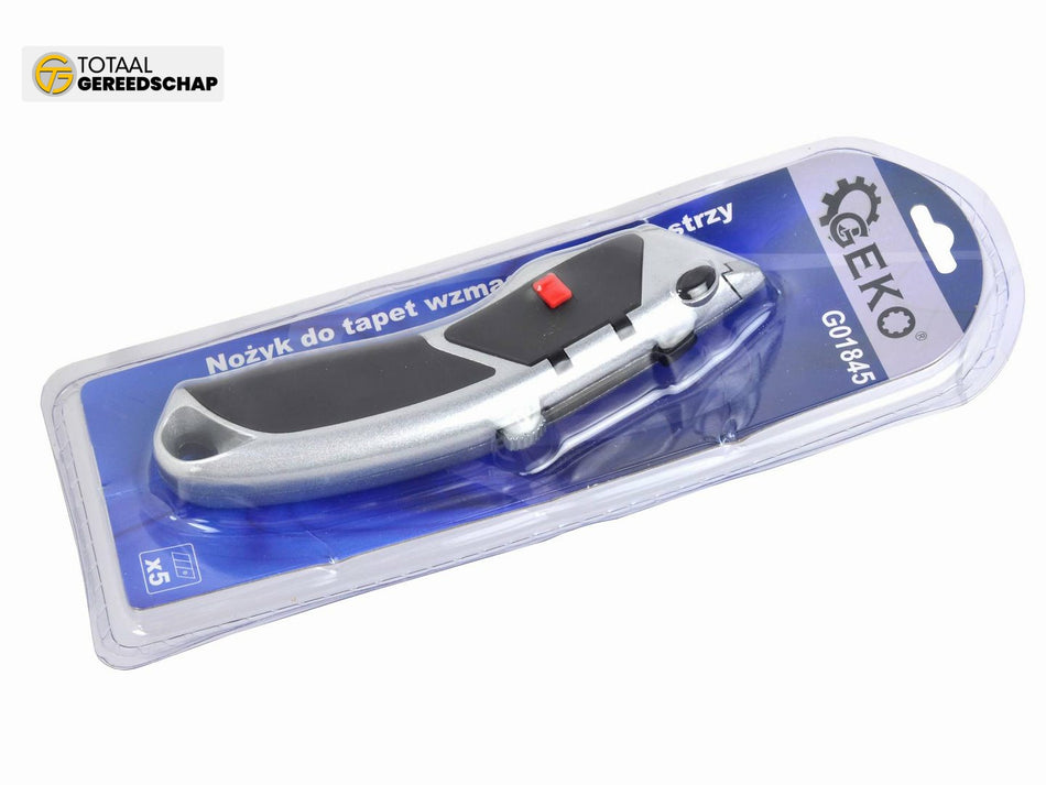 Utility knife with 5 blades
