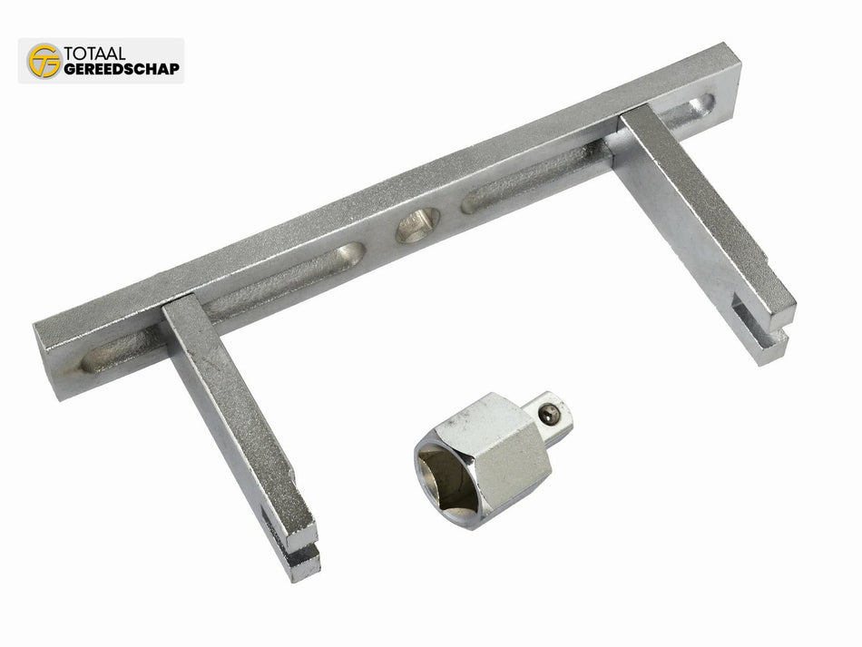 Wrench nuts universal for fuel tanks