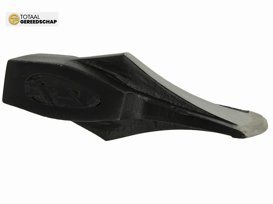 Axe with wooden handle  2000g