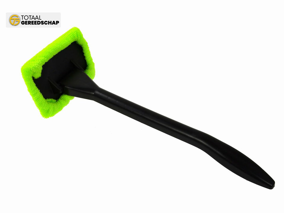 Universal brush for washing cars