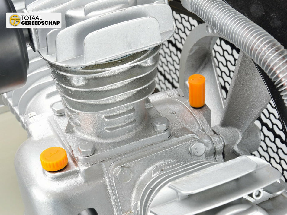 200L Oil Lubricated Air Compressor Triple Cylinder 10 bar 490 L/min 400V