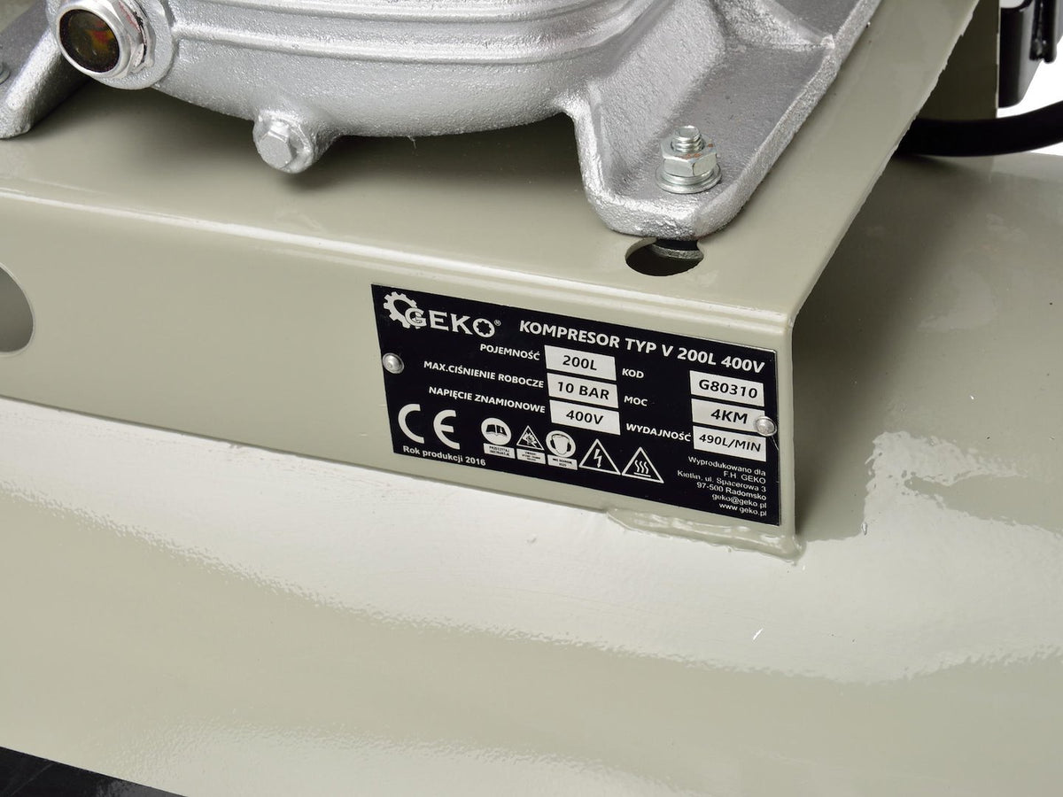 200L oliesmerende luchtcompressor drievoudige cilinder 10 bar 490 L/min 400V