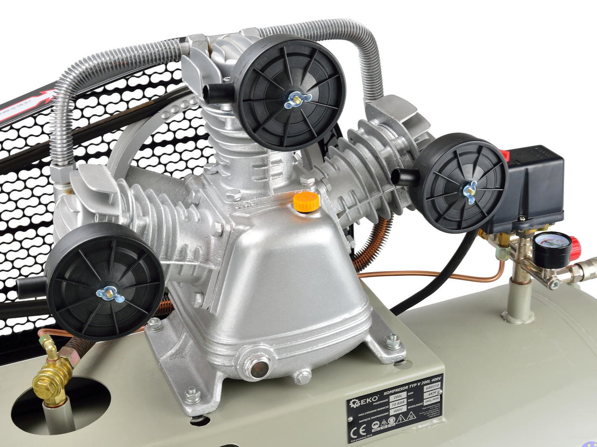 200L oliesmerende luchtcompressor drievoudige cilinder 10 bar 490 L/min 400V