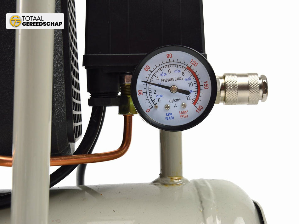 8L Oil Lubricated Air Compressor 8 bar 118 L/min