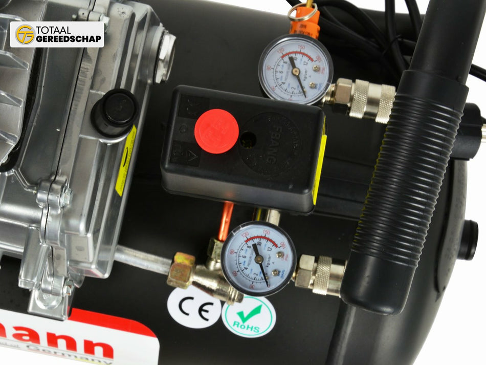 Kompresor olejowy 50L (1)