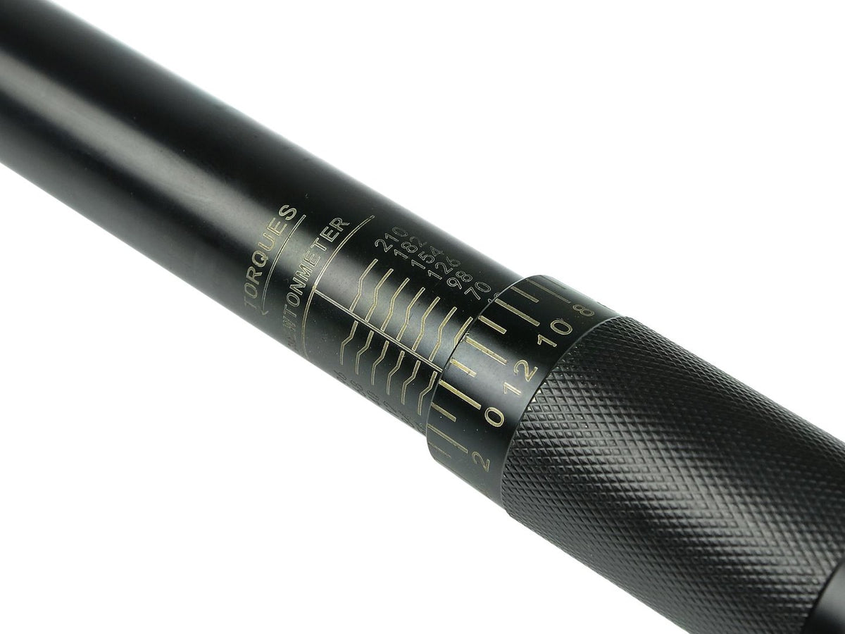 Momentsleutel 1/2" 28-210Nm + dopsleutelset Zwart HD
