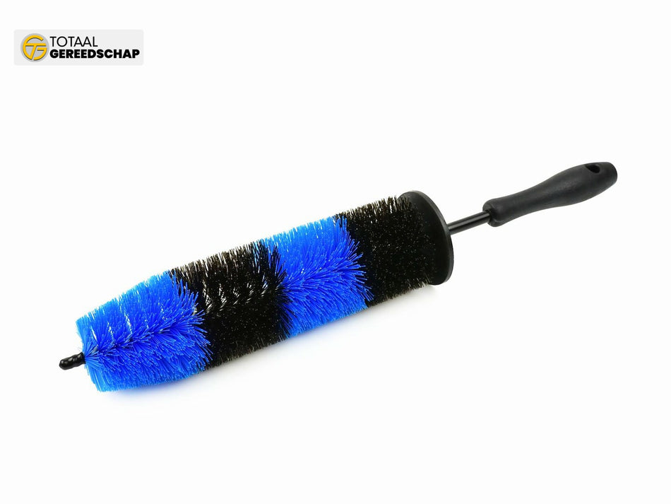 Brush for cleaning wheel rims with long handle